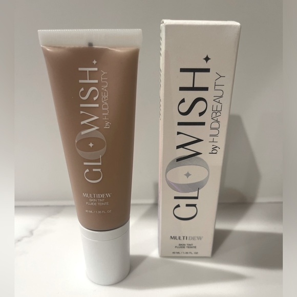 New Huda Beauty Glowish multidew skin tint foundation - Picture 2 of 7